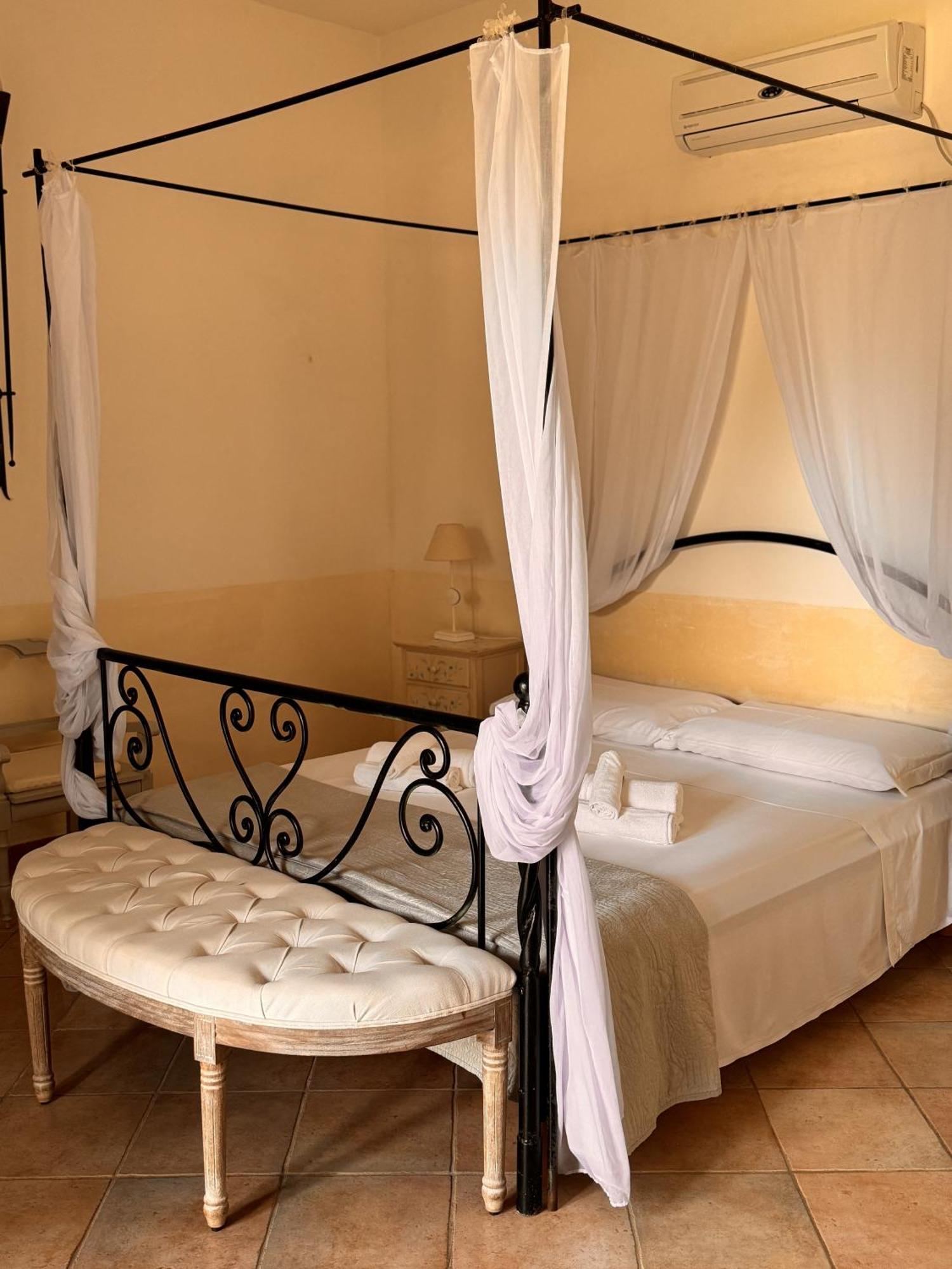 Agriturismo Tenuta Sant'Antonio Cerfignano Bagian luar foto